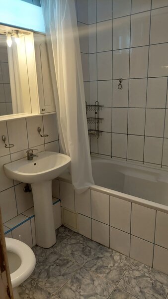Crangasi, Metrou, Constructorilor,